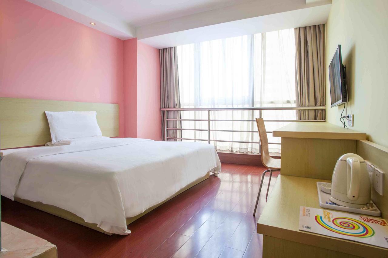 7Days Inn Zhongshan Li He Square Szoba fotó