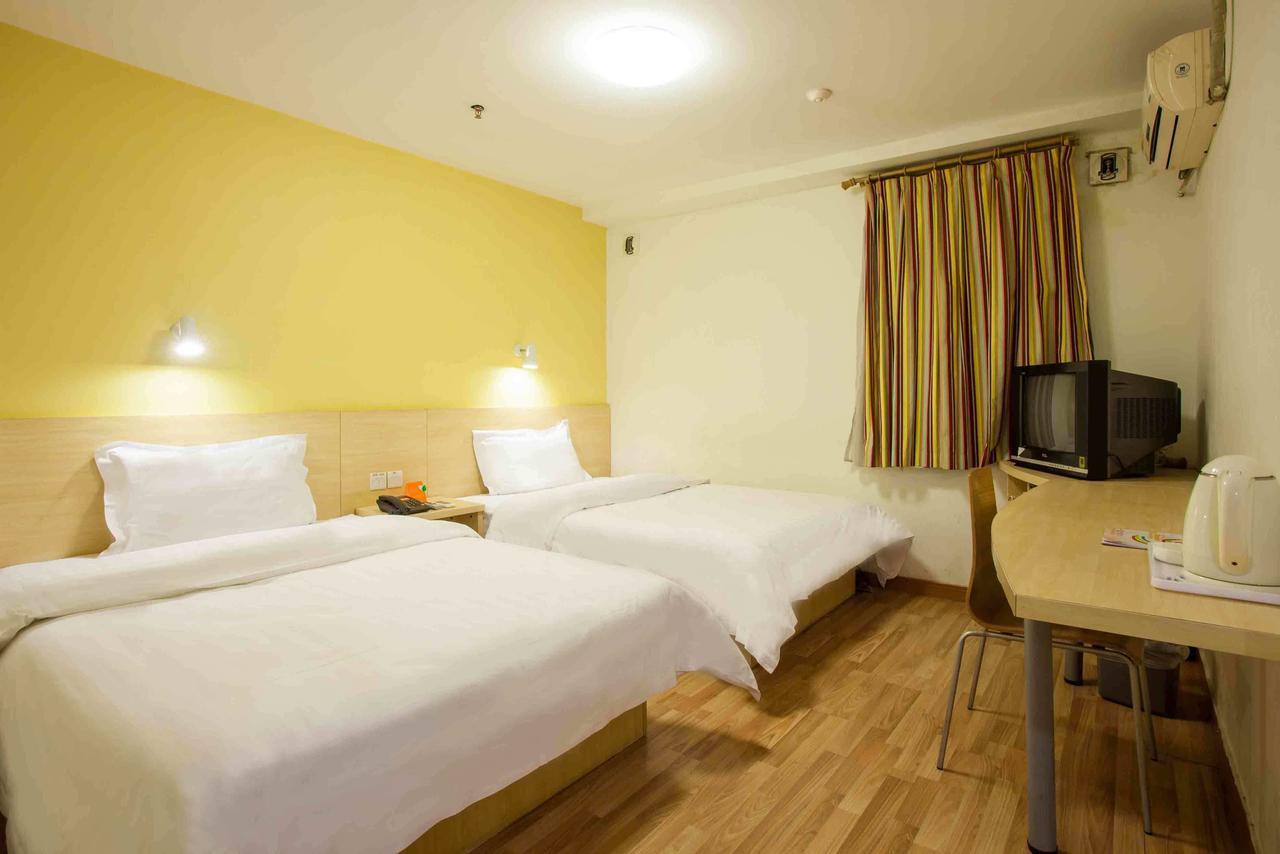 7Days Inn Zhongshan Li He Square Szoba fotó